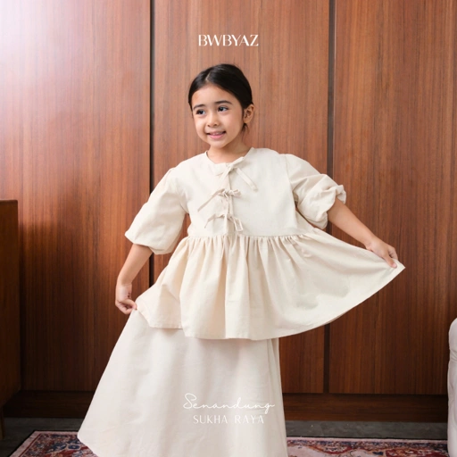 Image of BWBYAZ - SENANDUNG SUKHA RAYA - ZAHRA LINEN TOP [READY STOCK]