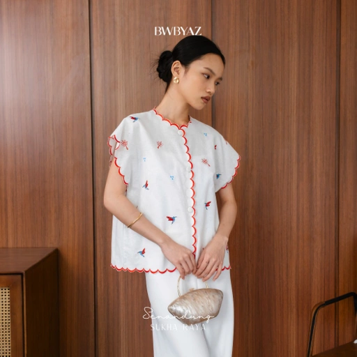 Image of BWBYAZ – SENANDUNG SUKHA RAYA - ALEESYA EMBROIDERY VEST [READY STOCK]