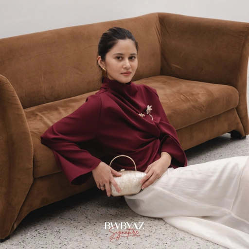 Image of BWBYAZ SIGNATURE – BAILA DRAPED TOP (READYSTOCK)