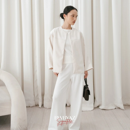 Image of BWBYAZ SIGNATURE – TSAMARA CLEAN OUTER (READY STOCK)
