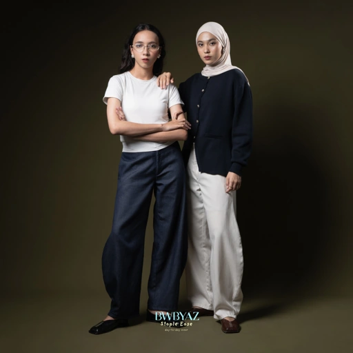 Image of BWBYAZ STAPLE EASE - JAXIE BARREL PANTS 