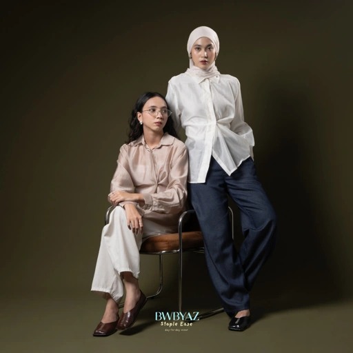 Image of BWBYAZ STAPLE EASE - JESSLYN ASYMMETRICAL SHIRT