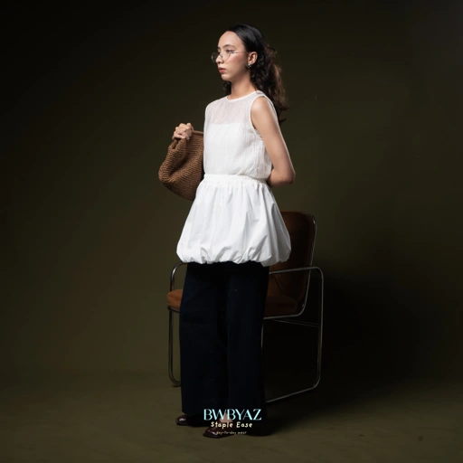 Image of BWBYAZ STAPLE EASE - LEONA BALOON SKIRT SHORT