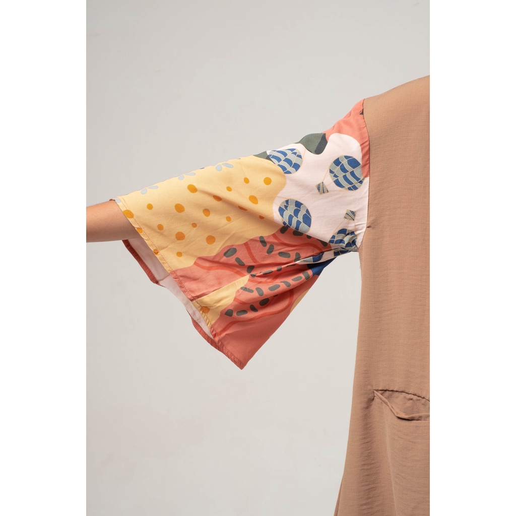 Dama Kara Hanna Printed Sleeves (Outer Only)