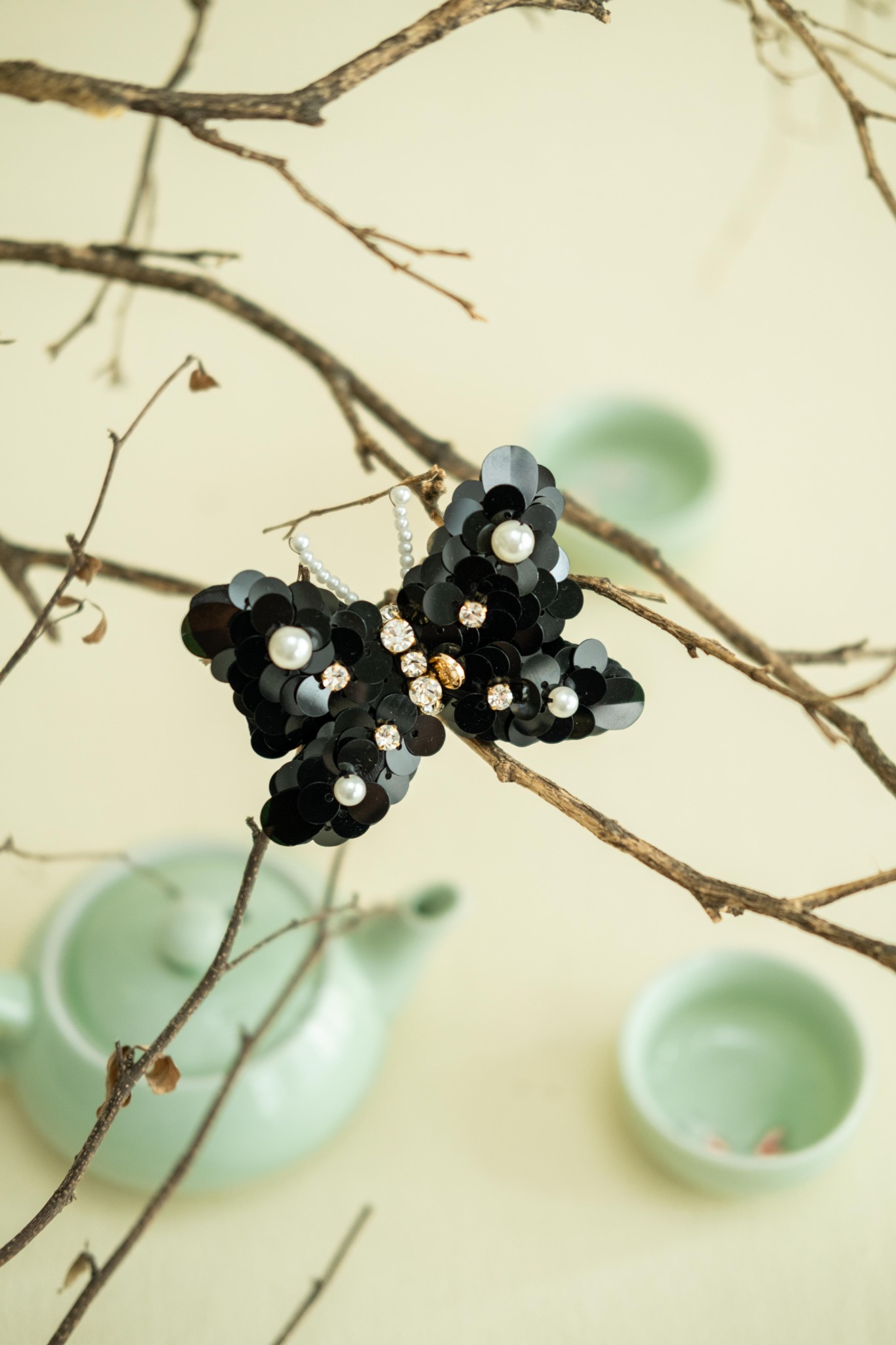 NAKANO BROOCH