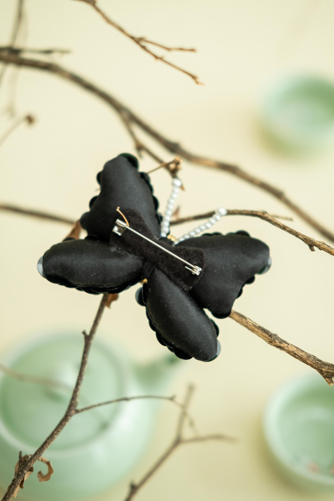 NAKANO BROOCH