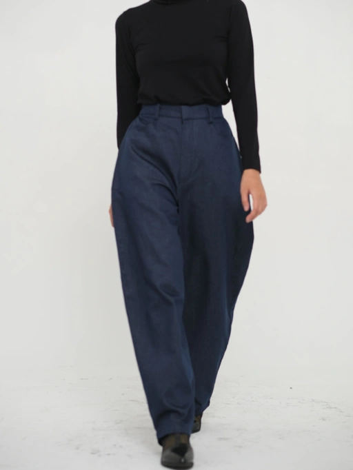 Image of Navie Collection | Navie Barrel Pants