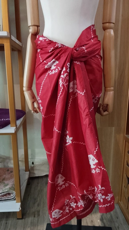 Image of Rok Lilit Ikat Motif Bosara