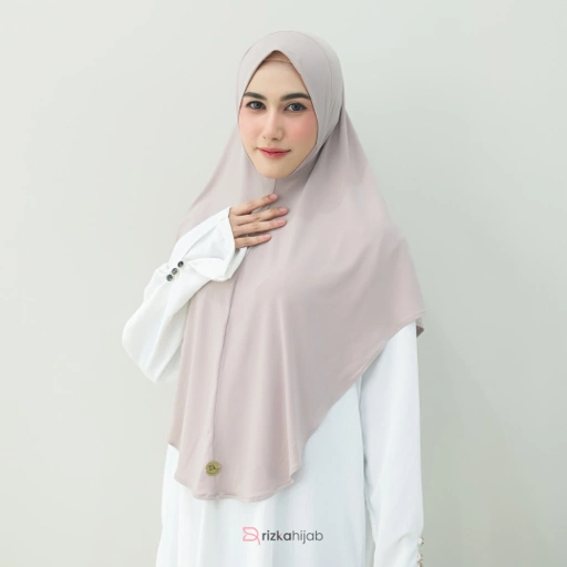 Image of RIZKA HIJAB Liza Bergo Syar'i Small and Big Jersey Instan Premium Dagu Polos Arab Umroh Haji