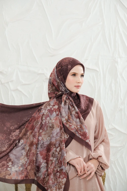 Image of Adeola Scarf - Balik Kampung Series - Hijab Motif - Square Kerudung - Maroon Banner