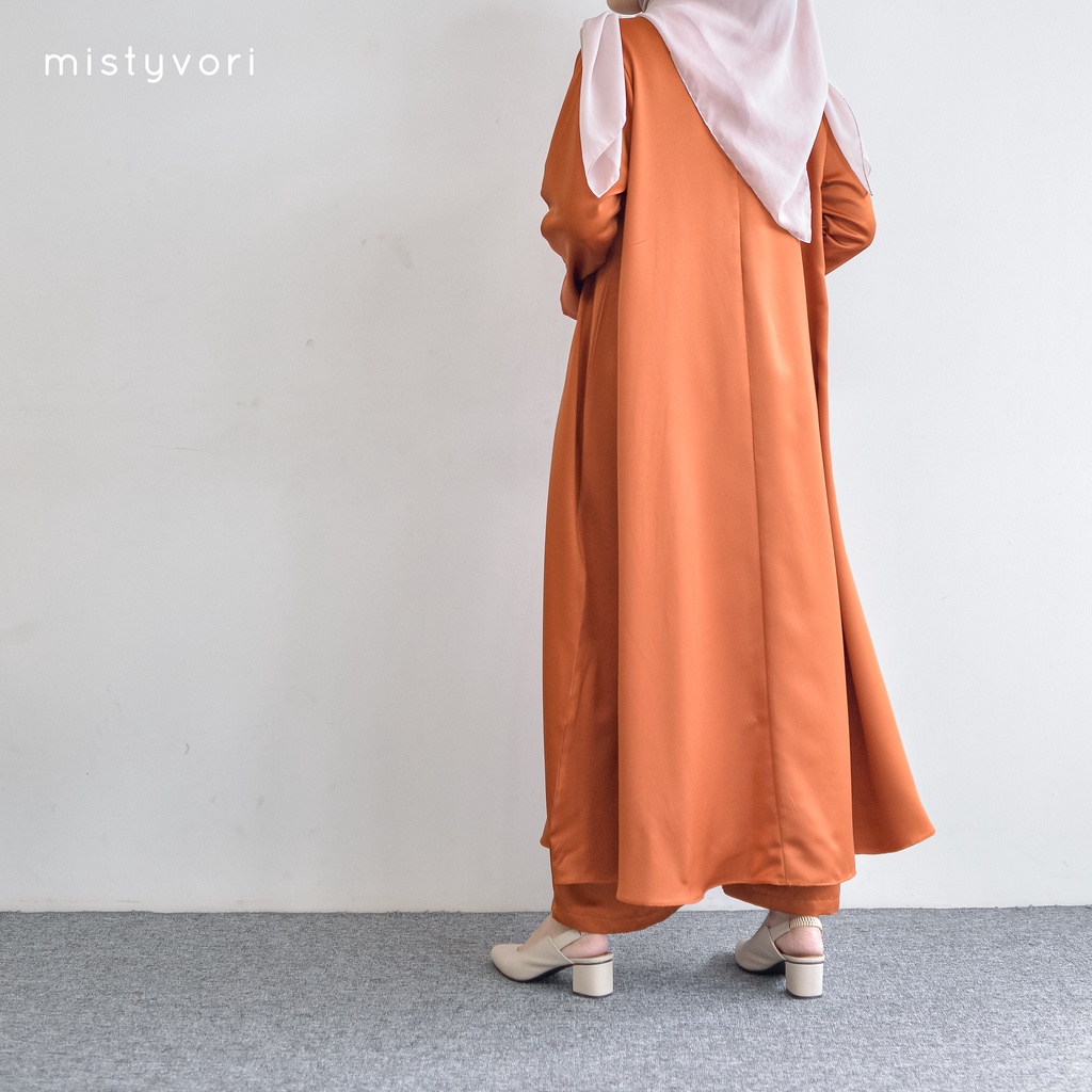 Najma Oneset