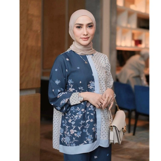 Image of Vanilla Hijab - Monogram Peony Set