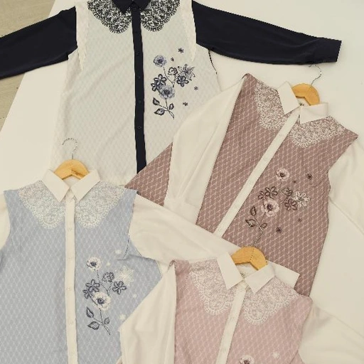 Image of READY - Lace Blouse