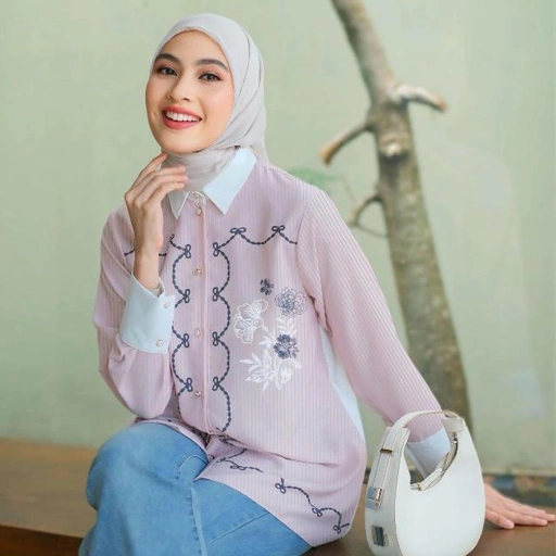 Image of Ready - Laura Strip Blouse
