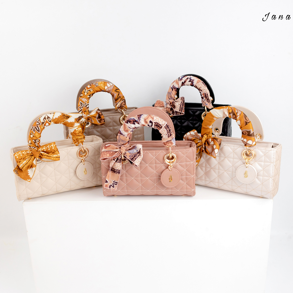 Quincy Bag