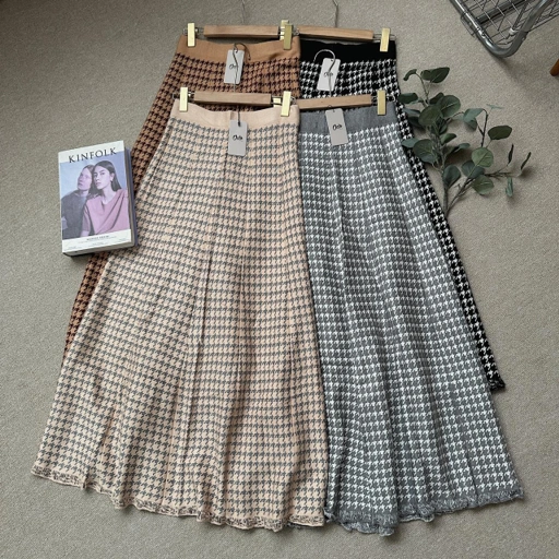 Image of Oclo Sonora Skirt Rok Motif Knit Bawahan Rok Wanita Rajut Motif OCL00469