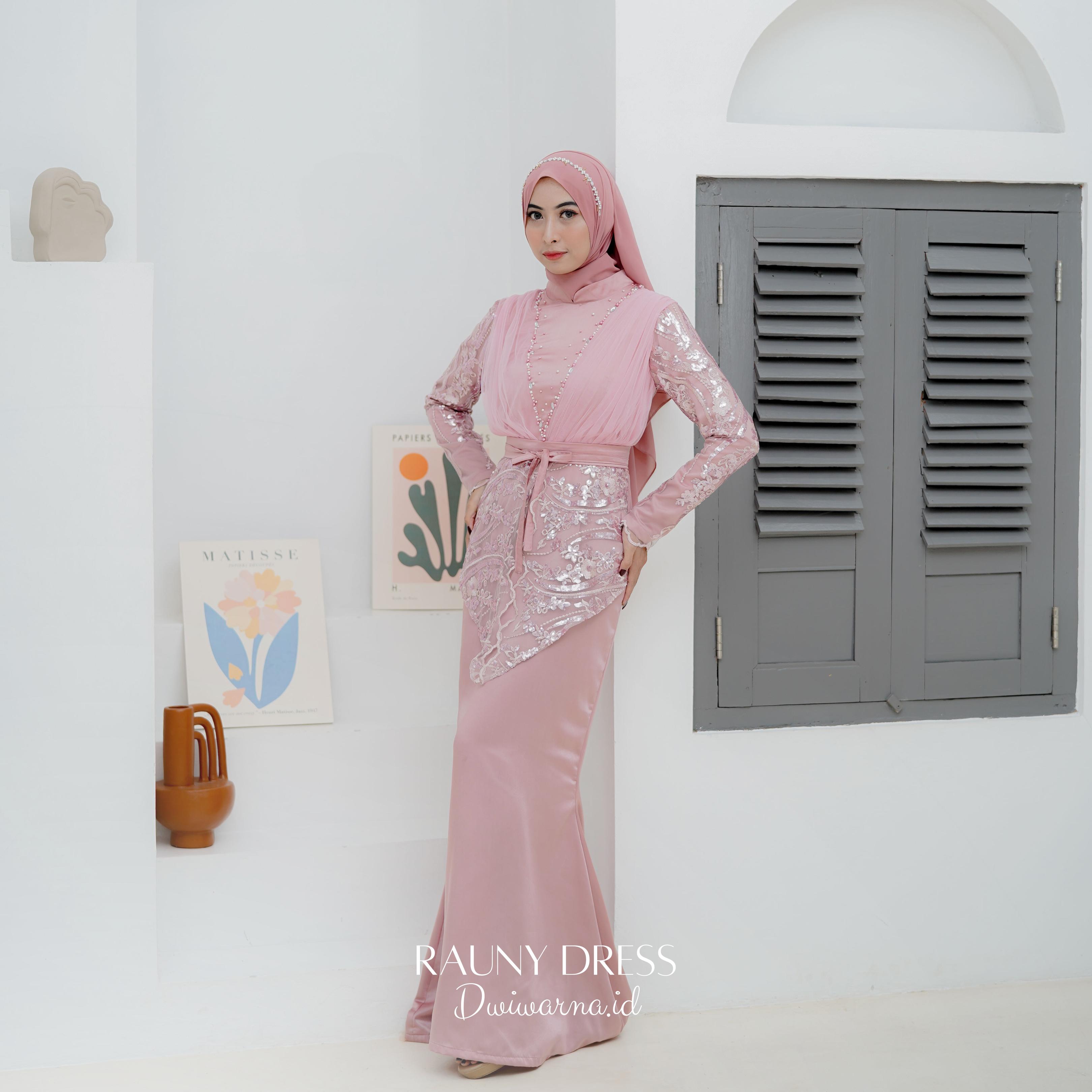Rauny Dress by @dwiwarna.id