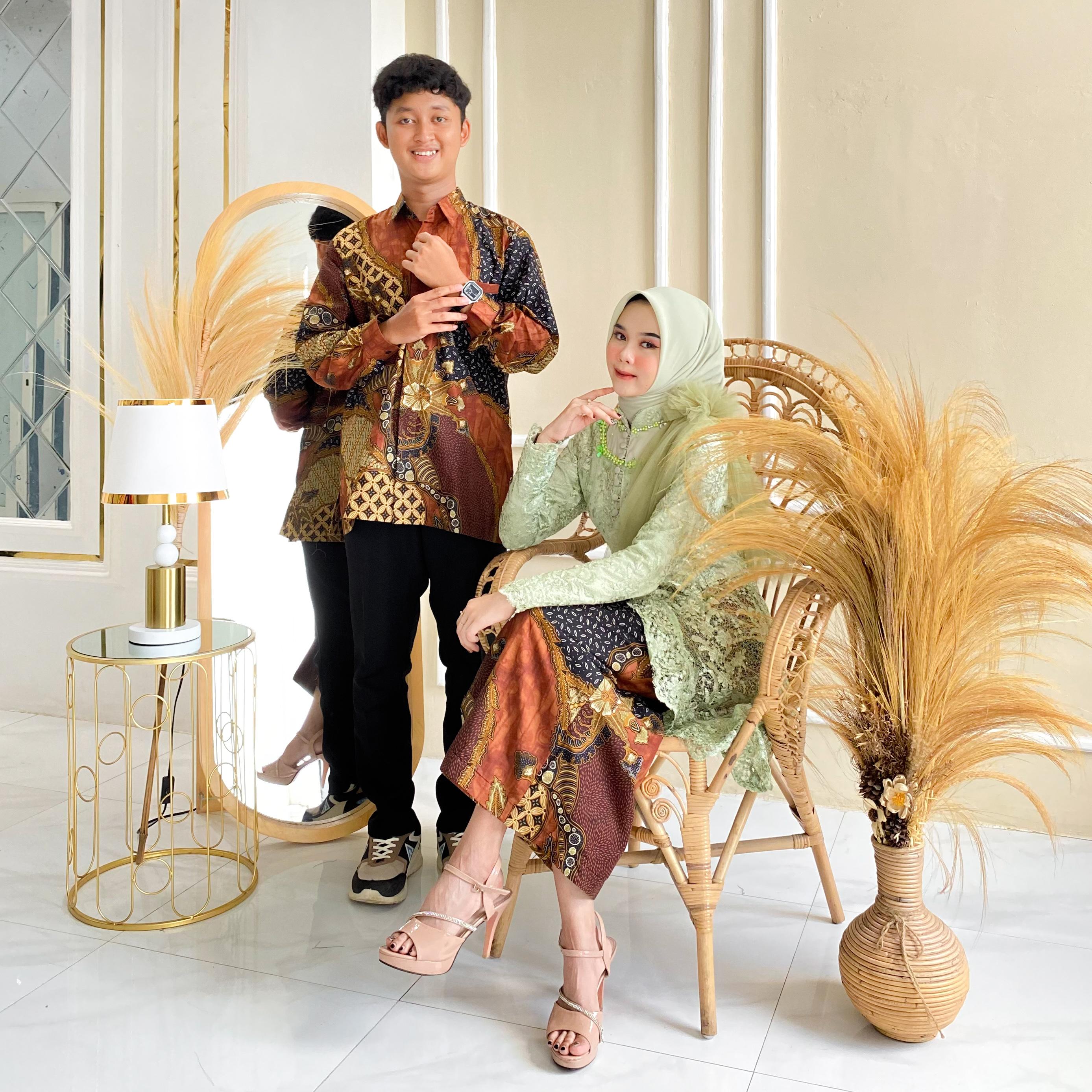 Atasan Kemeja Batik Lengan Panjang/ Batik Lengan Pendek by Dwiwarna