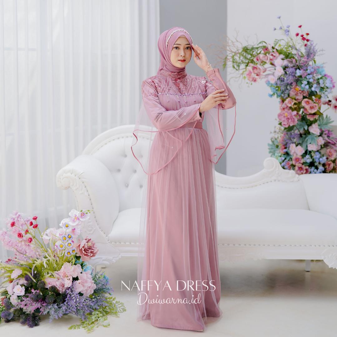 Naffya Dress by @dwiwarna.id