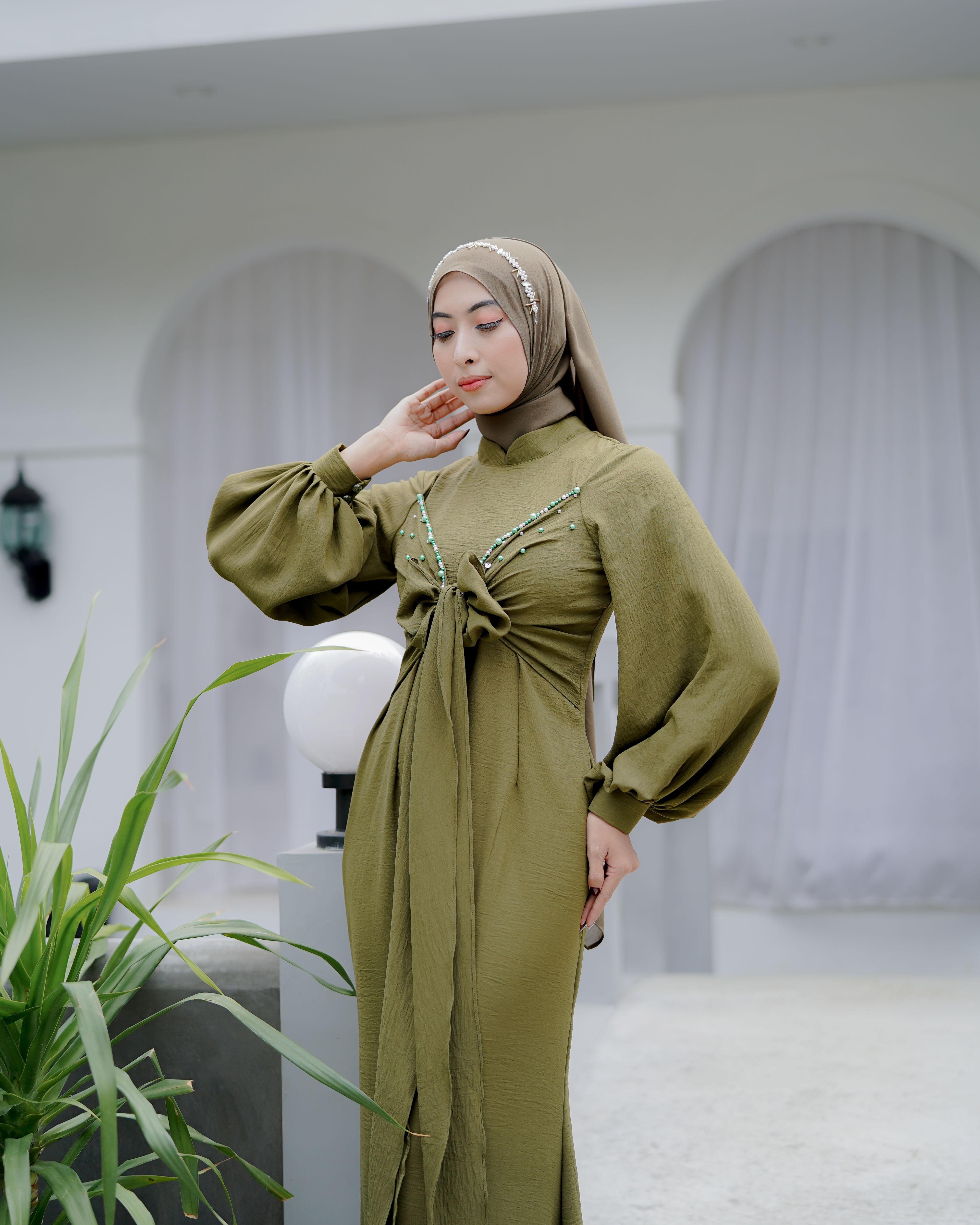 Ivani Dress Kondangan Mermaid Polos BerPayet By Dwiwarna Airflow Balon Wudhu Kancing Muslim Mutiara Muslim Mutiara