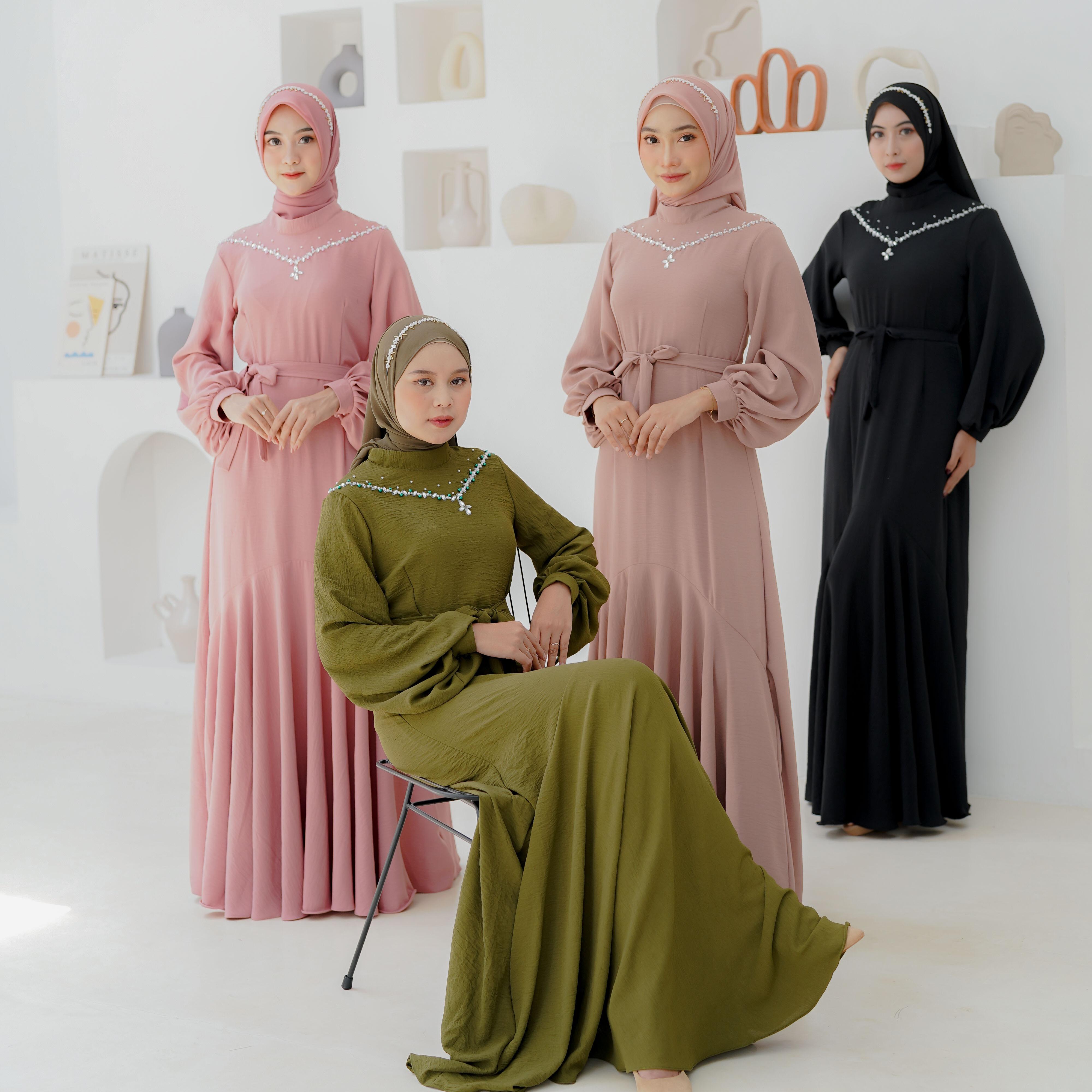 Nadya Dress By @dwiwarna.id