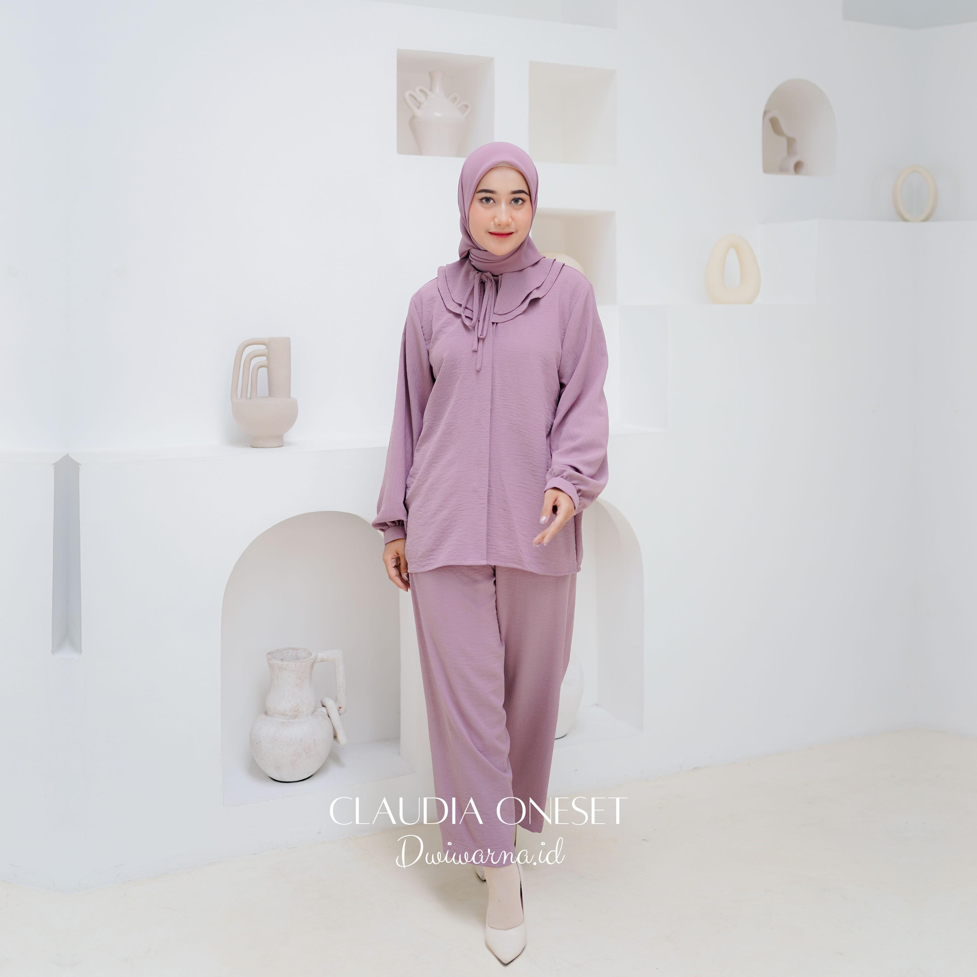 One Set "CLAUDIA" by @Dwiwarna
