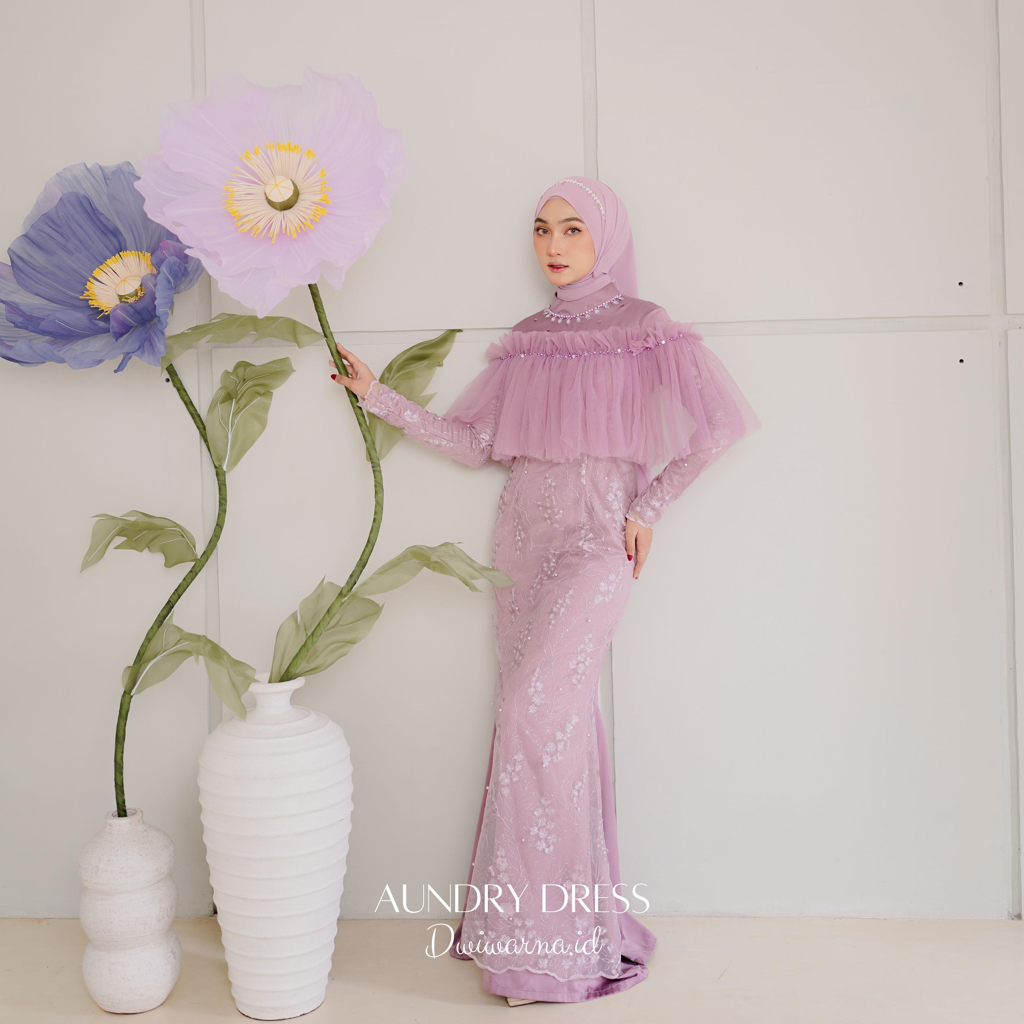 Aundry Dress Kondangan kombinasi Brukat Tile by Dwiwarna Muslim Mutiara