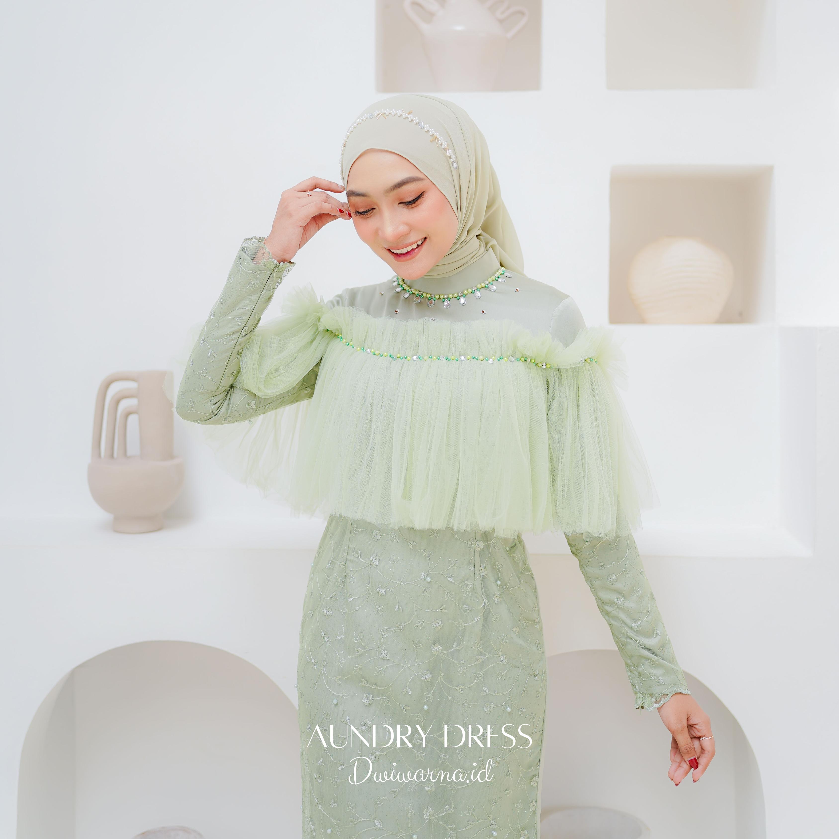 Aundry Dress Kondangan kombinasi Brukat Tile by Dwiwarna Muslim Mutiara