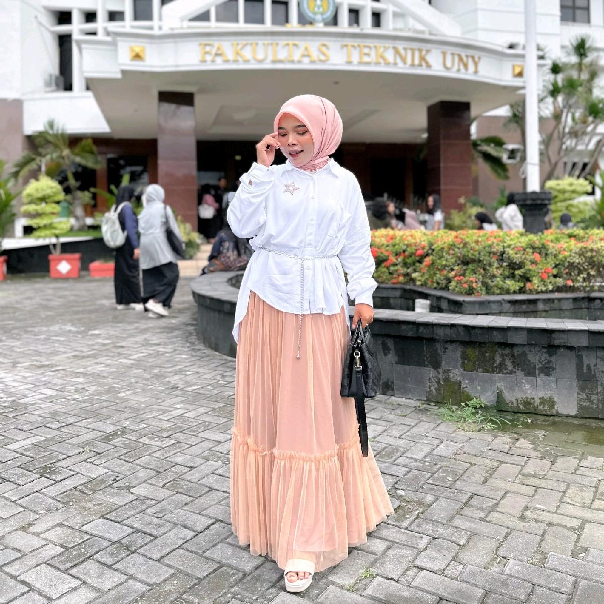 Rok Tutu Tile by Dwiwarna