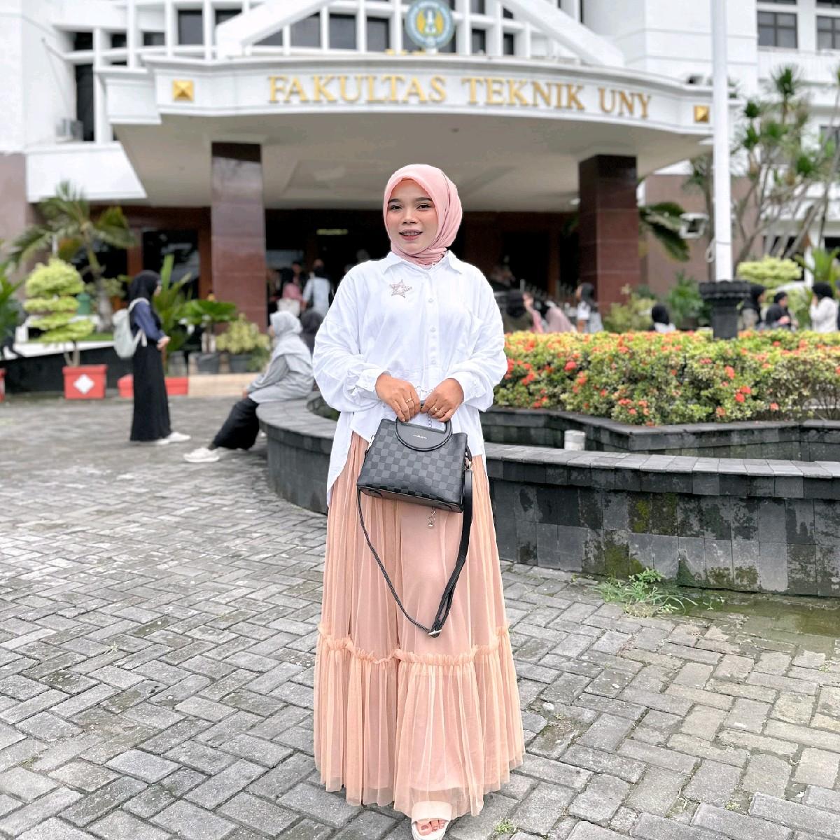 Rok Tutu Tile by Dwiwarna