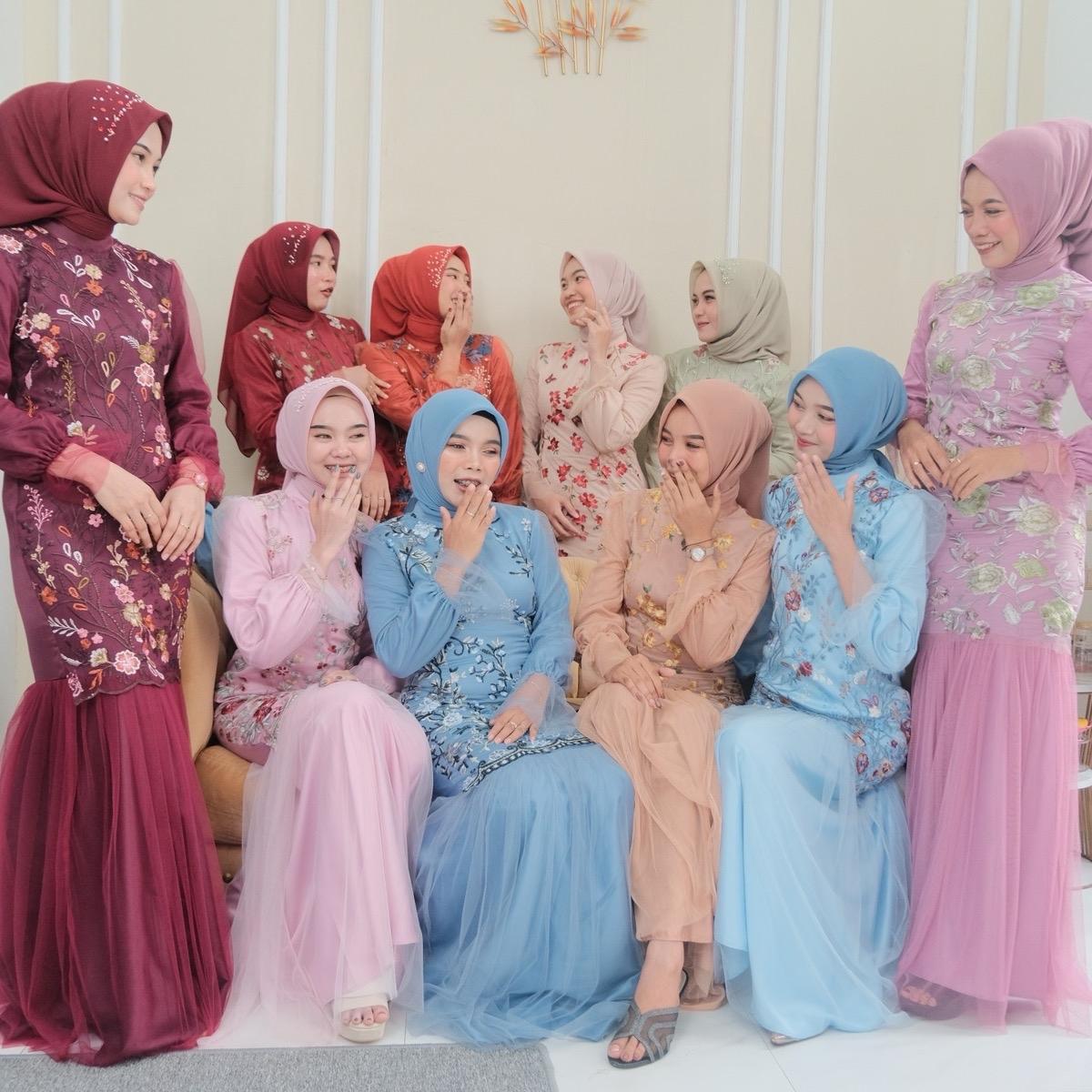 Jenna Dress Terbaru By Dwiwarna Collaboration X Seindah Dress Cutting Mermaid Bahan Satin Premium dan Tille Motif  Eksklusif Formal Gaun