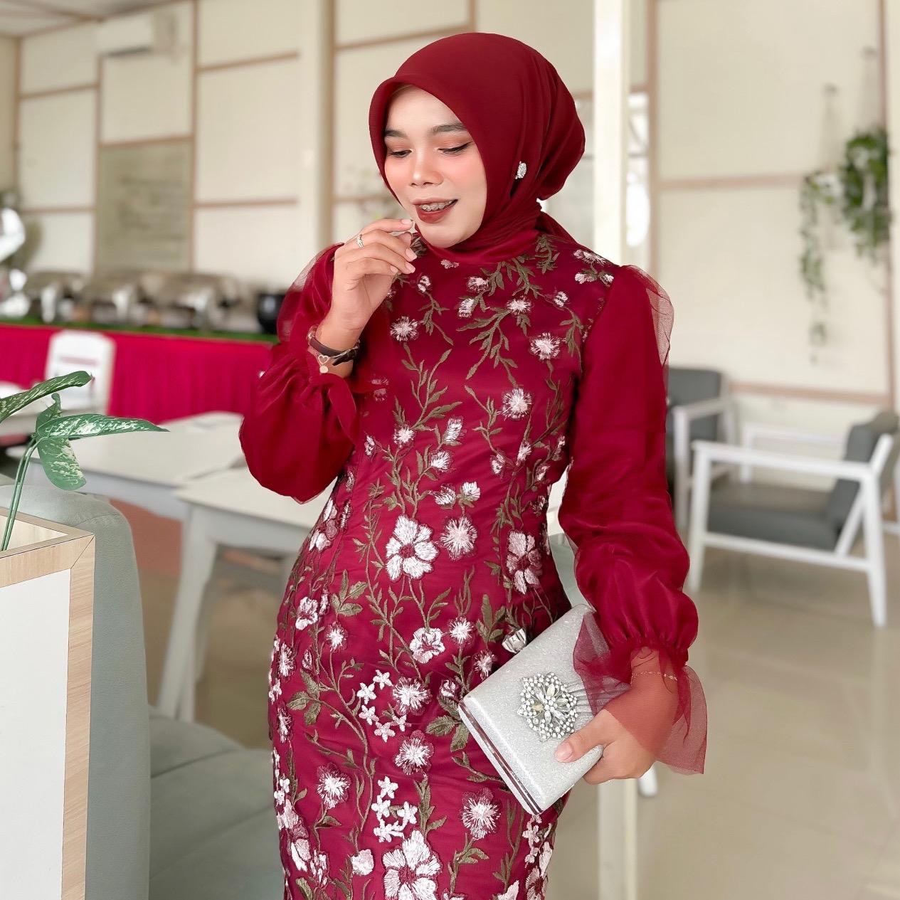 Jenna Dress Terbaru By Dwiwarna Collaboration X Seindah Dress Cutting Mermaid Bahan Satin Premium dan Tille Motif  Eksklusif Formal Gaun