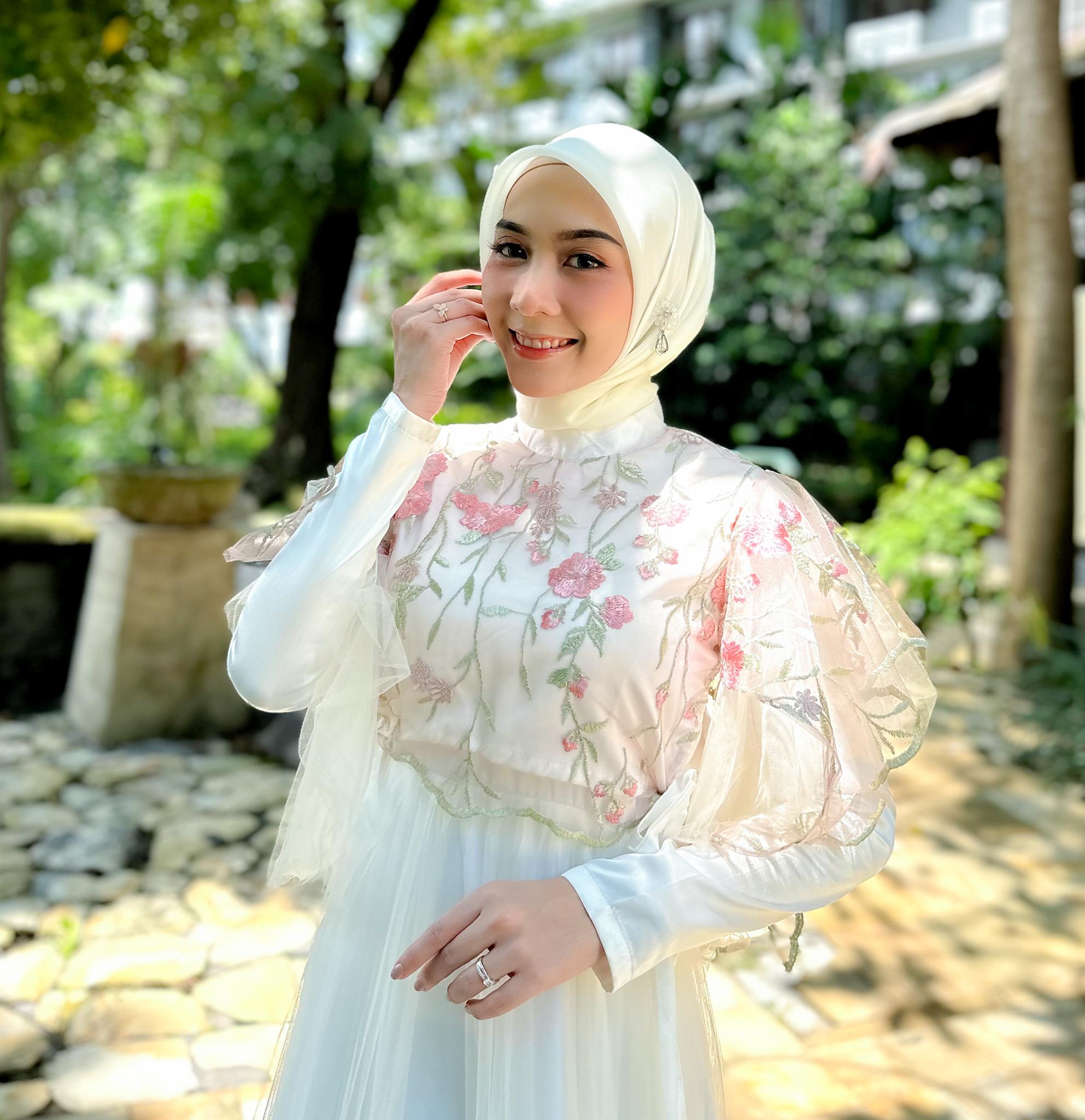 Larenssia Dress terbaru by Dwiwarna Dress Tille Motif Bunga Dress Gaun Kombinasi