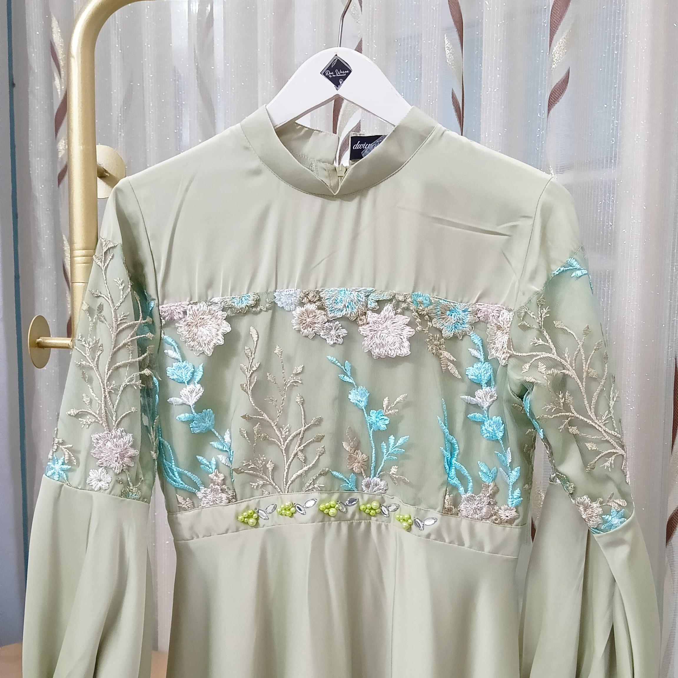 Netta Reborn Ekslusif by Dwiwarna