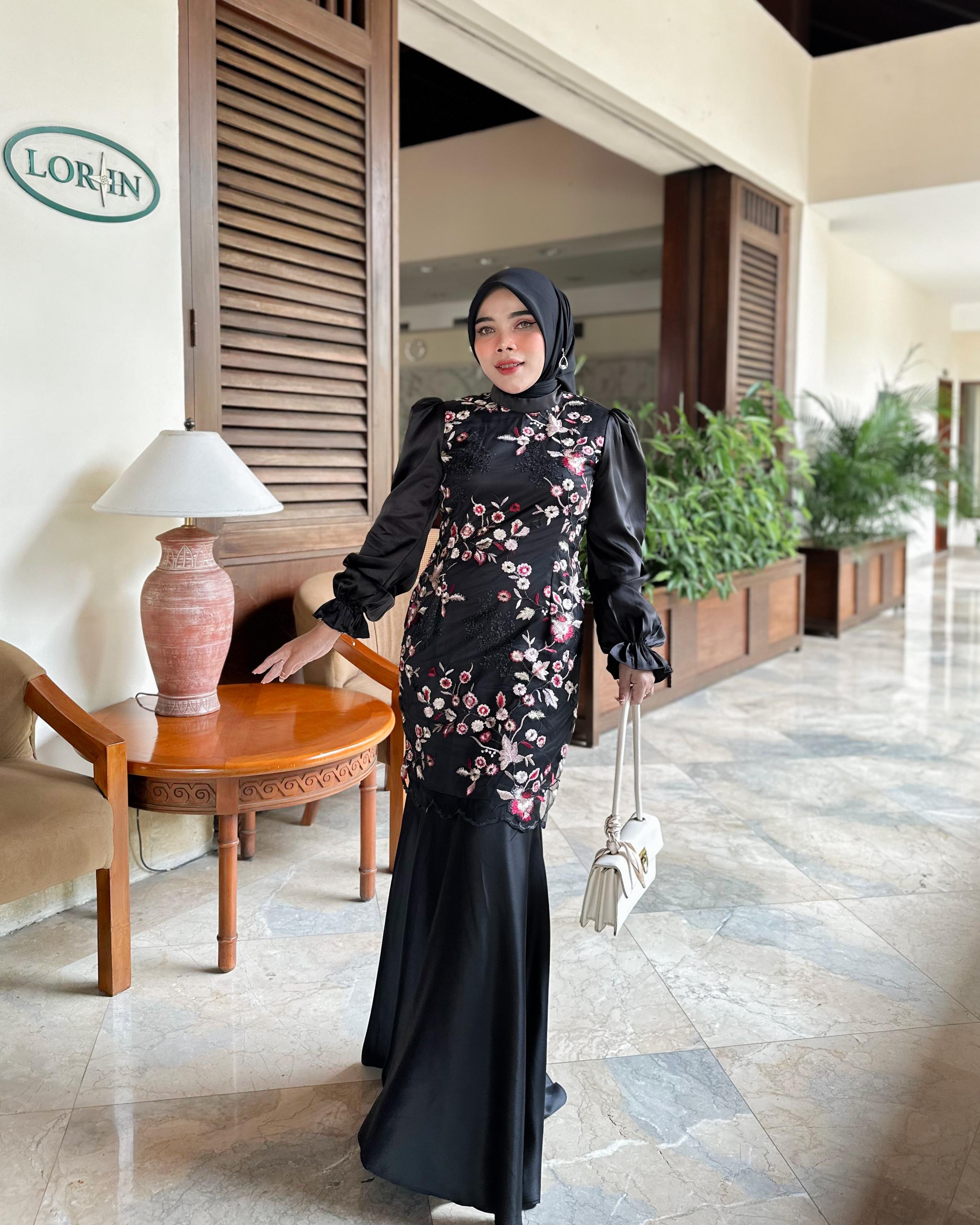 Jenita Dress Rashinta X Dwiwarna Dress Motif