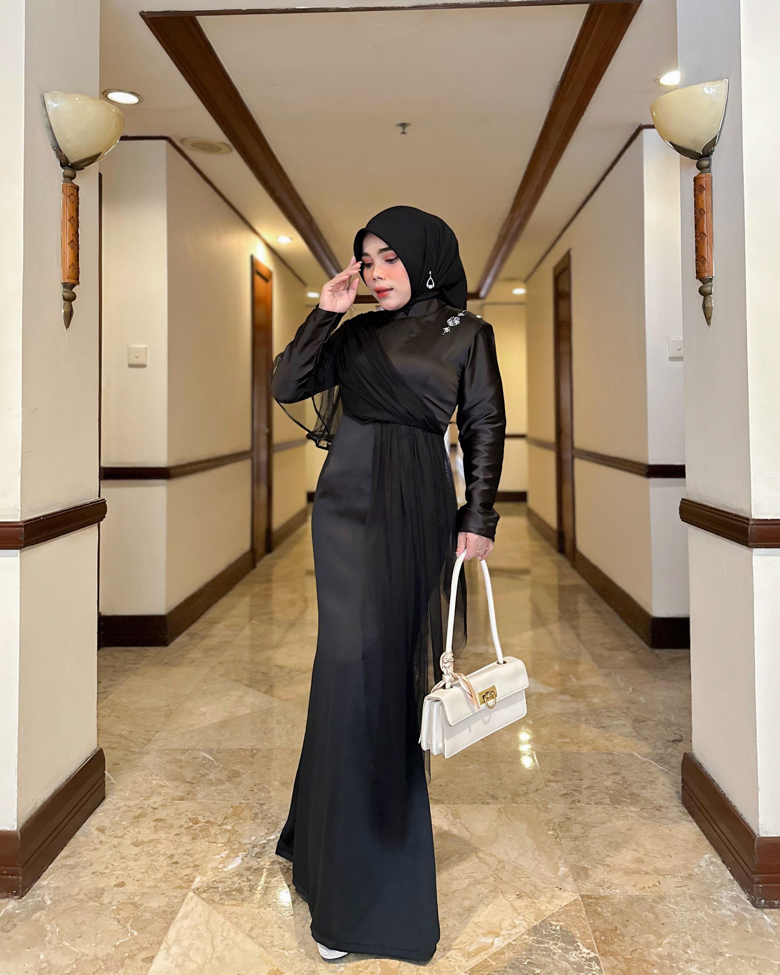 Fazza Dress Kondangan by Dwiwarna Dress Satin Mermaid Payet