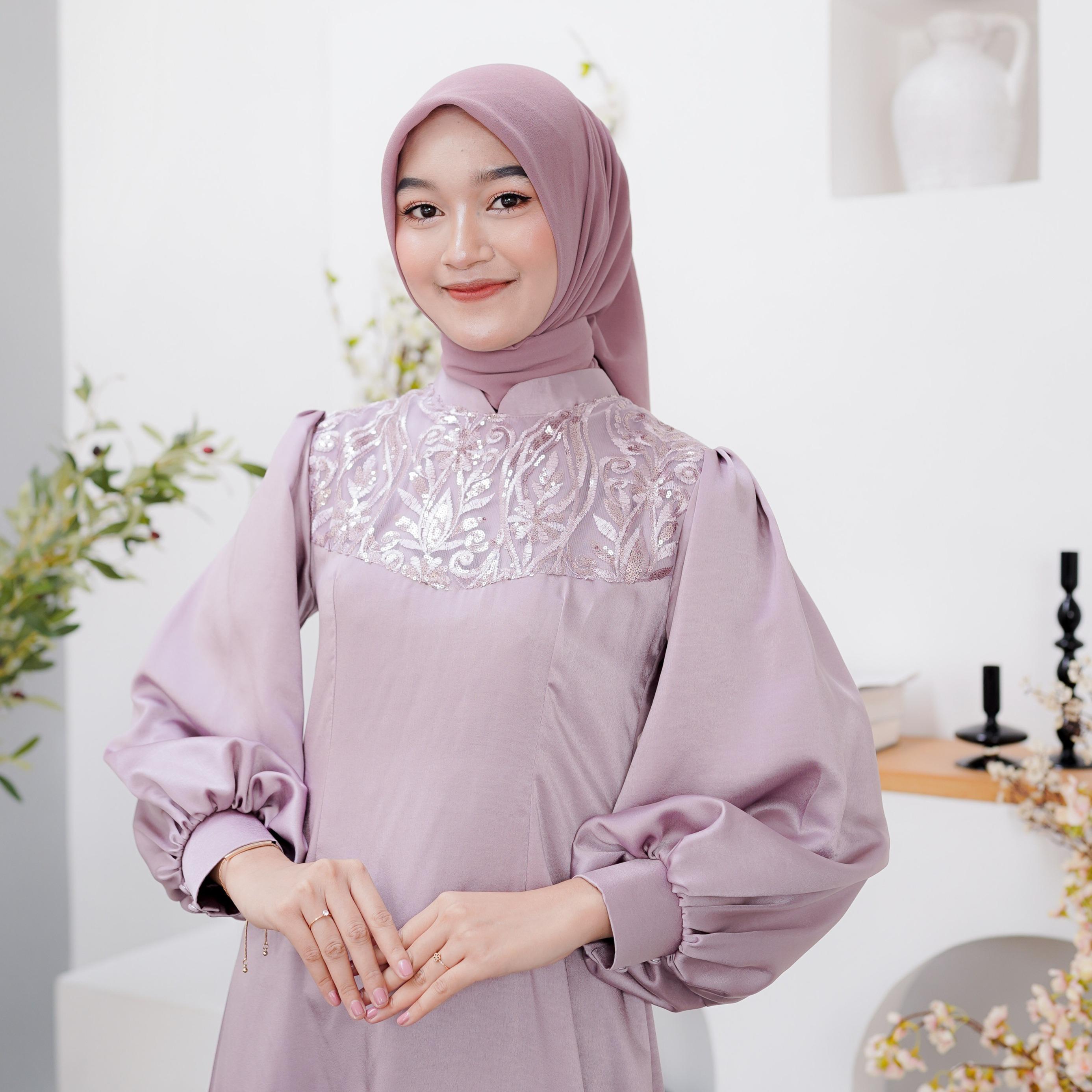 Hijab Polos/ Segiempat Polos /Pasmina Polos Cerruty Premium Tegak Nyaman Adem Ringan/ Mudah diatur Doll Pashmina Muslim Ceruty