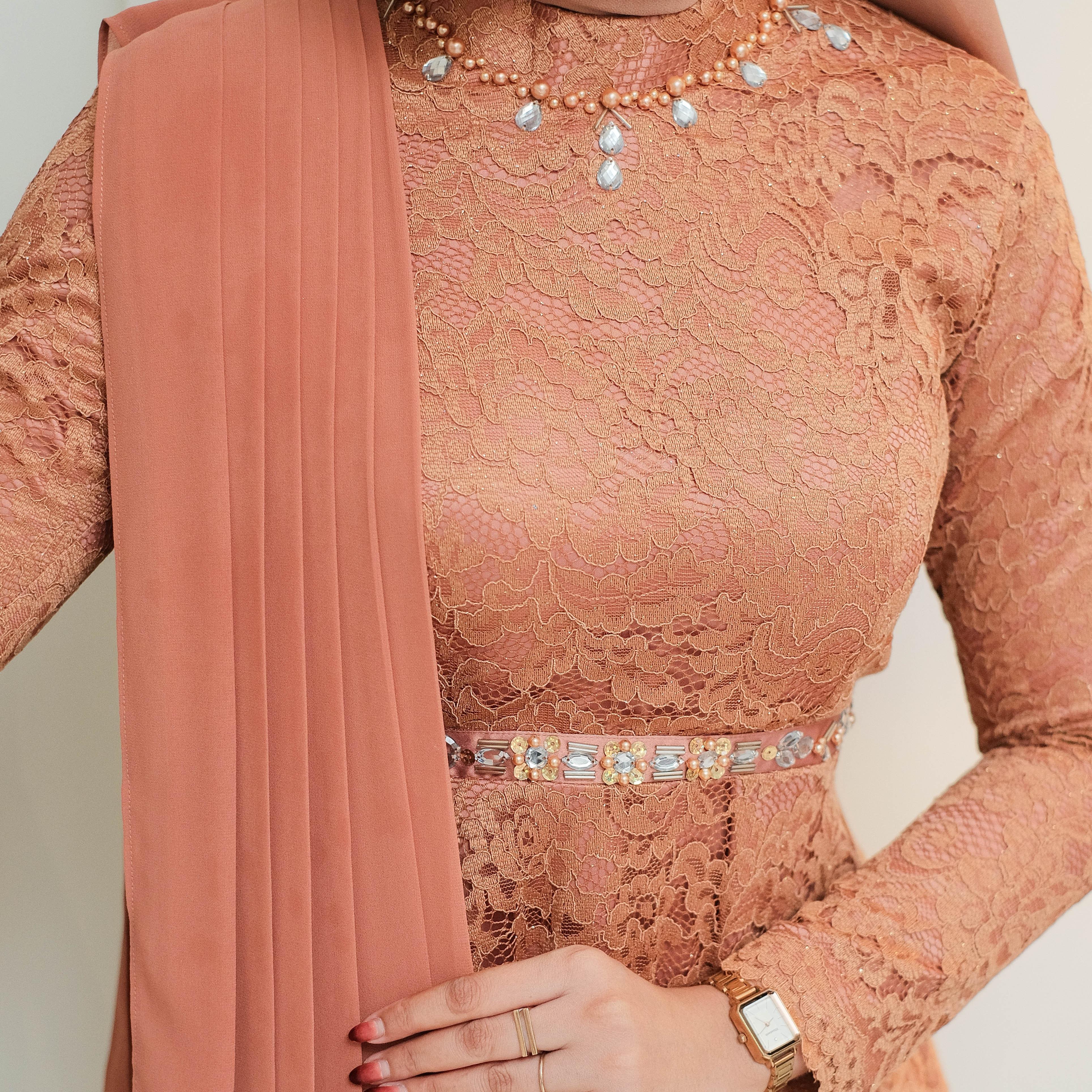 Sallya Kebaya (Atasan) Lamaran | Kebaya Brukat | Kebaya Payet | Kebaya Wisuda by Dwiwarna