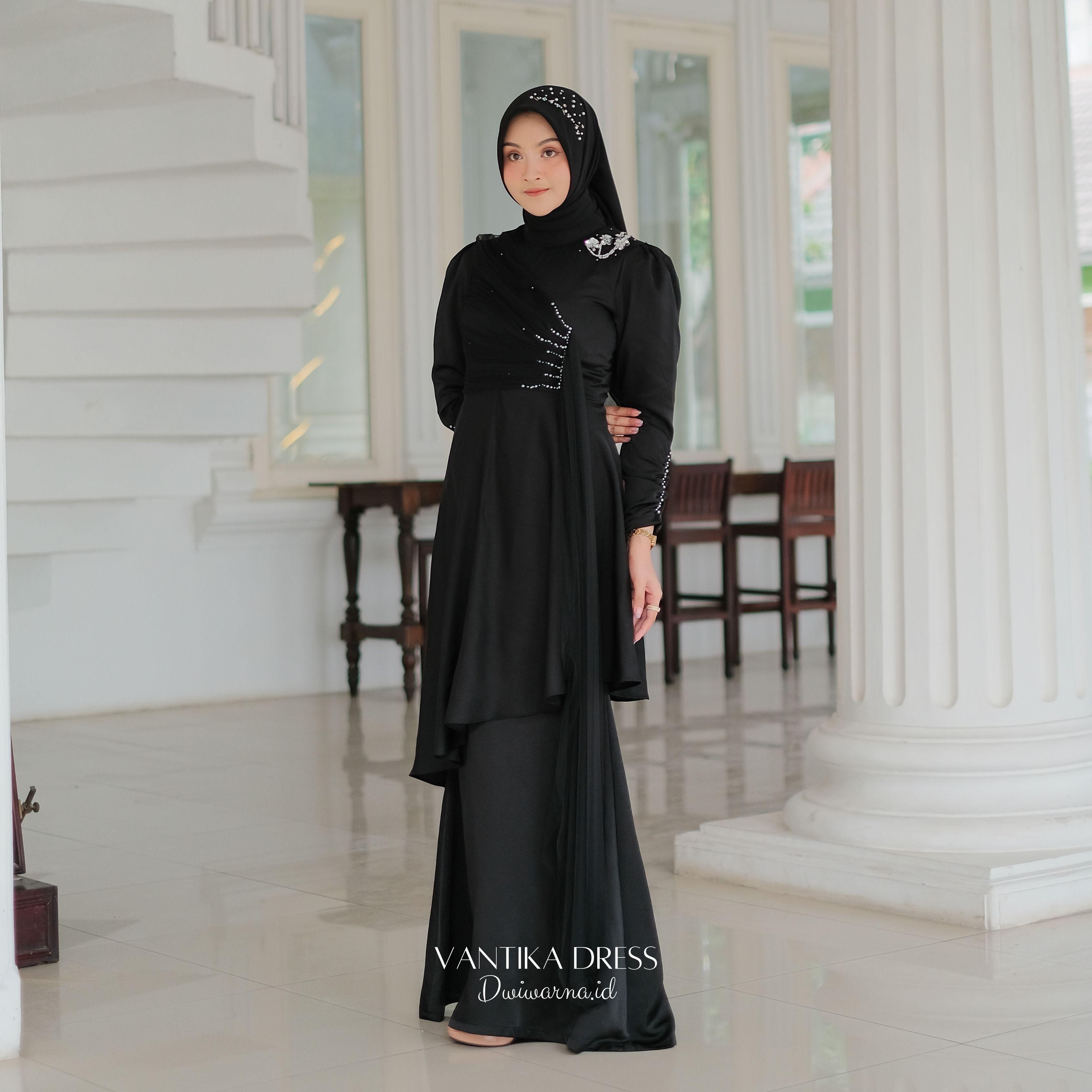 Vantika Dress Kondangan by Dwiwarna | Satin Polos Mermaid Kombinasi Muslim