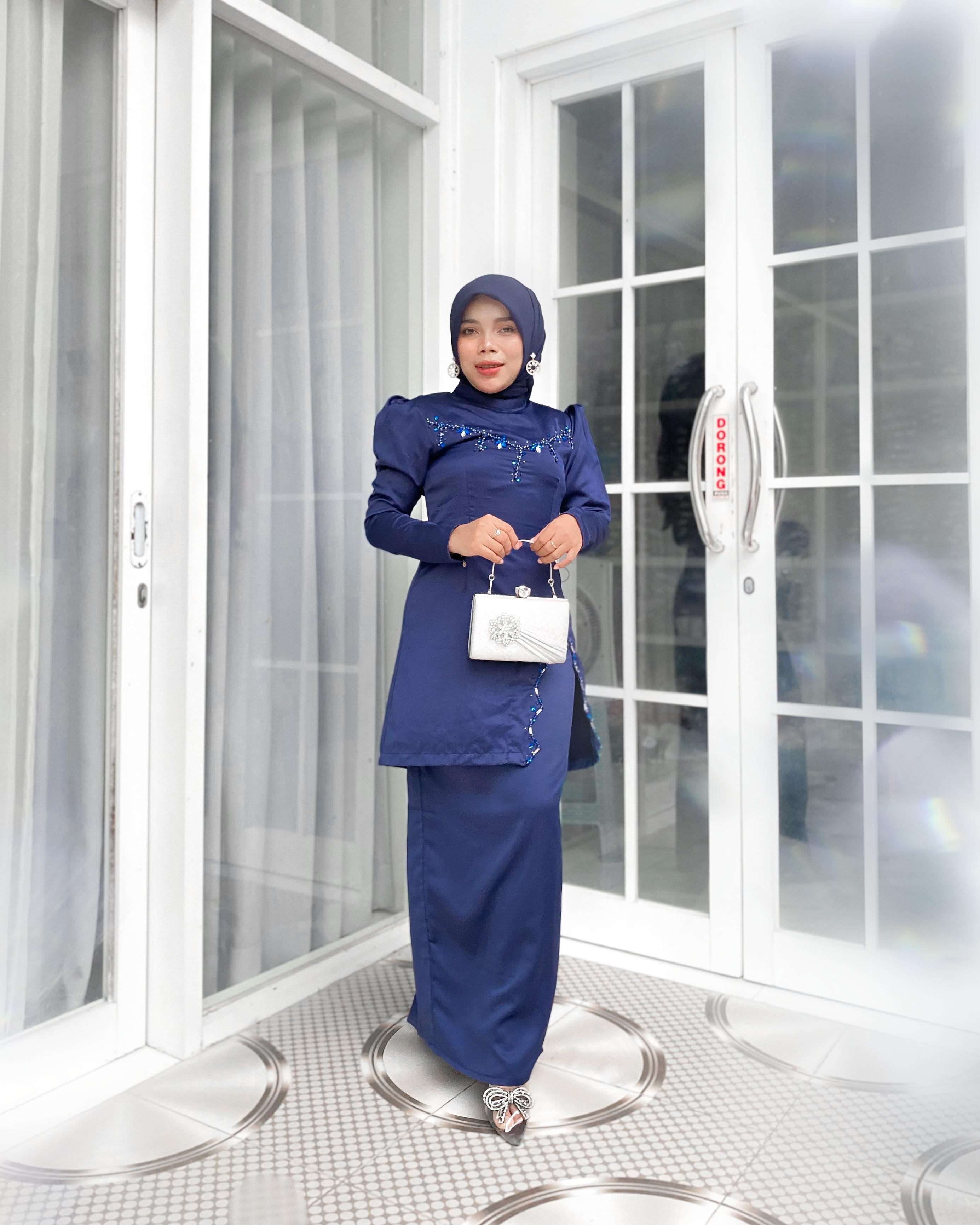 Set Melayu Maffa Set by Dwiwarna Muslim Satin