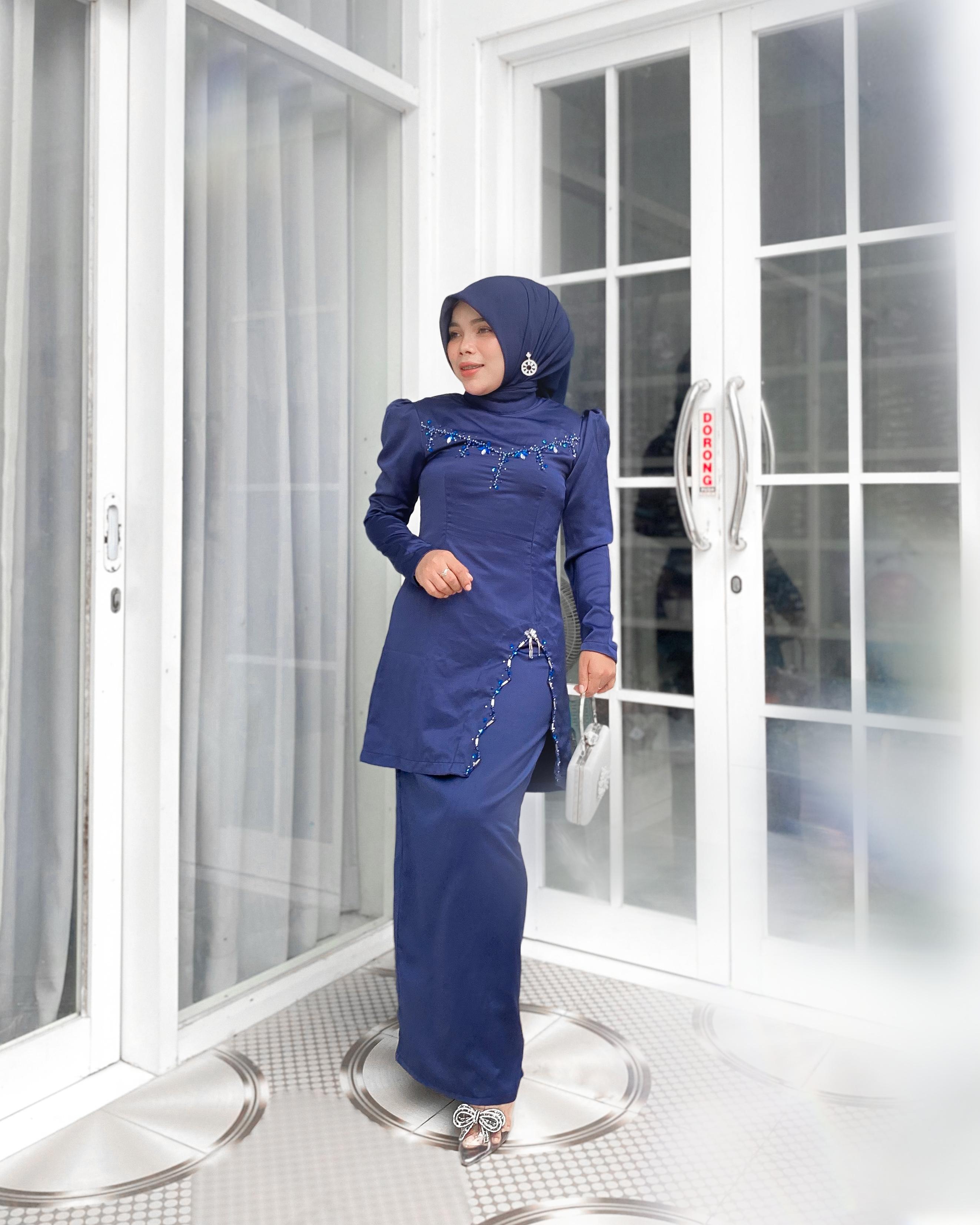 Set Melayu Maffa Set by Dwiwarna Muslim Satin
