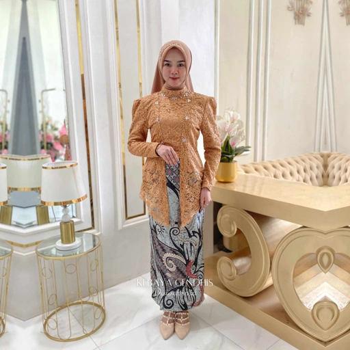 Image of Kebaya Gendis by Dwiwarna Kebaya Brukat | Kebaya Payet | Kebaya Kondangan | Wisuda 