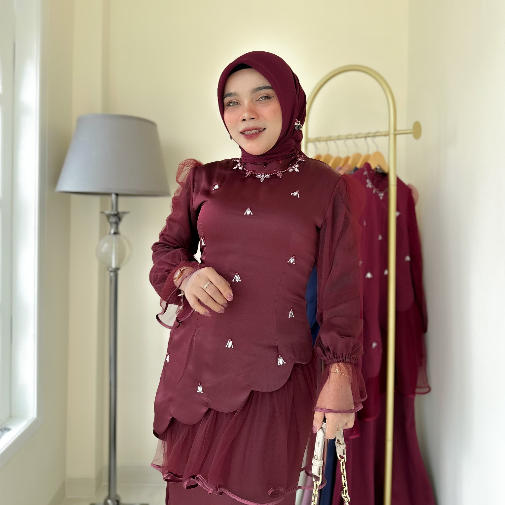 Lilian Dress Kondangan Melayu lokk by Dwiwarna Dress Malaysia Look
