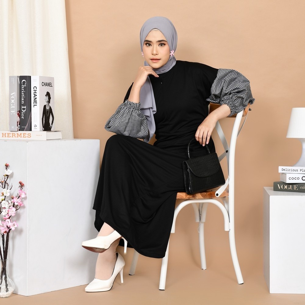 Mybamus Sena Mix Square Dress Black M15928 R21S1