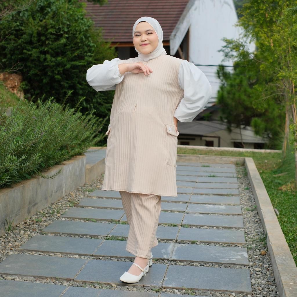 Siselyo Shania Pocket Cargo Tunik - Tunik Knit Bigsize - Atasan Jumbo Wanita - Baju Muslim Size Plus