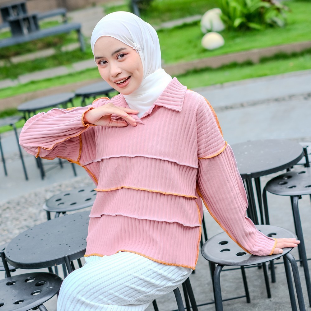 Mybamus Yuna Playfull Knit Tops – Atasan Muslim Wanita – Blus Knit Lengan Panjang