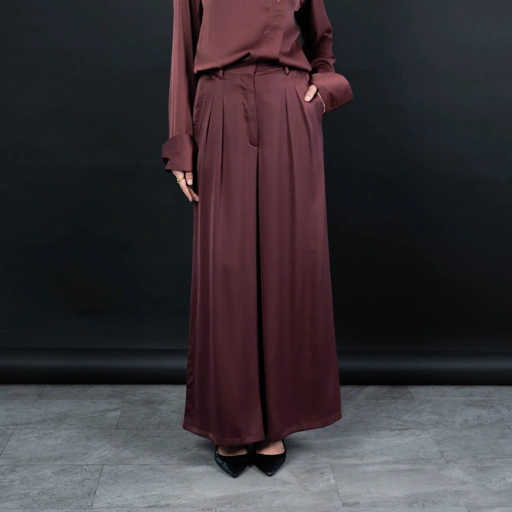 Image of Hi.PRIMA Jill Cullotes Royal Silk Celana Wanita
