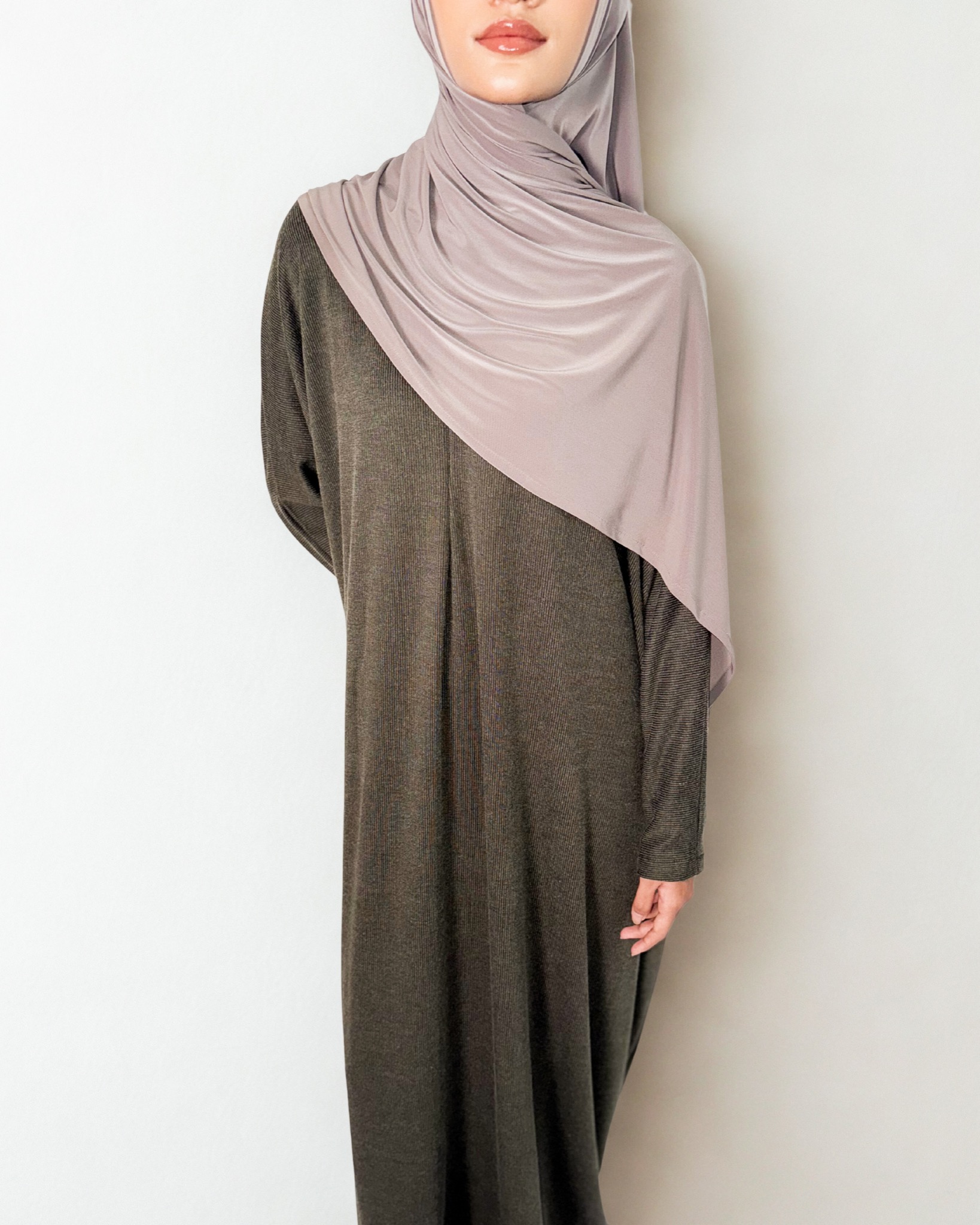 QANNA - Batwing Knit Abaya
