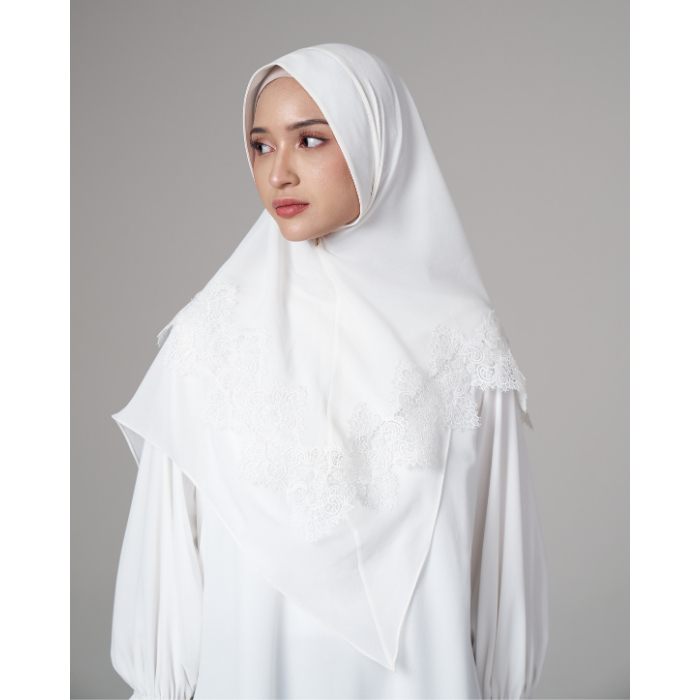 Modest Wear AIKILA : NAYLA in White