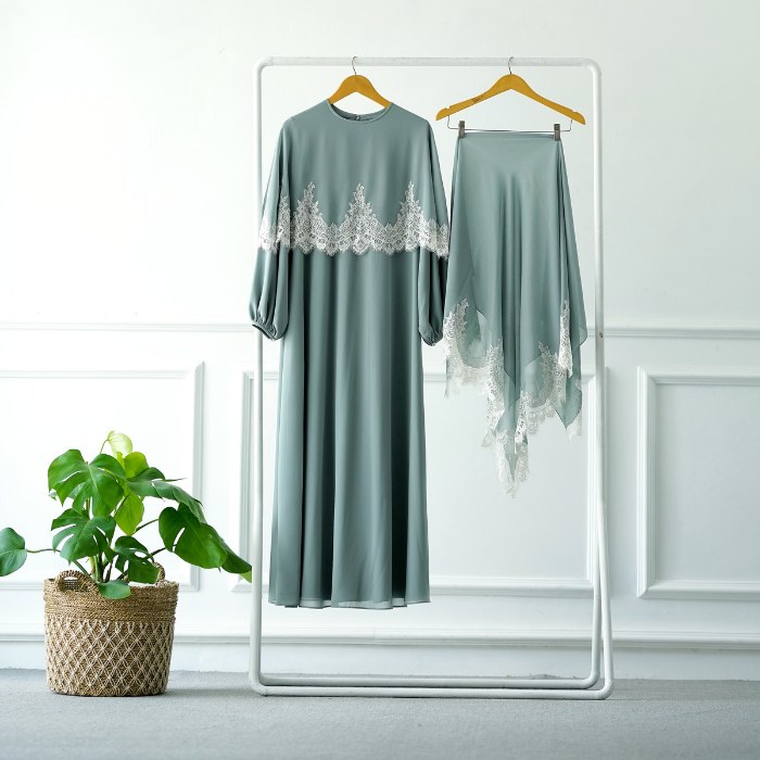 Modest Wear AIKILA : RAHA in Green